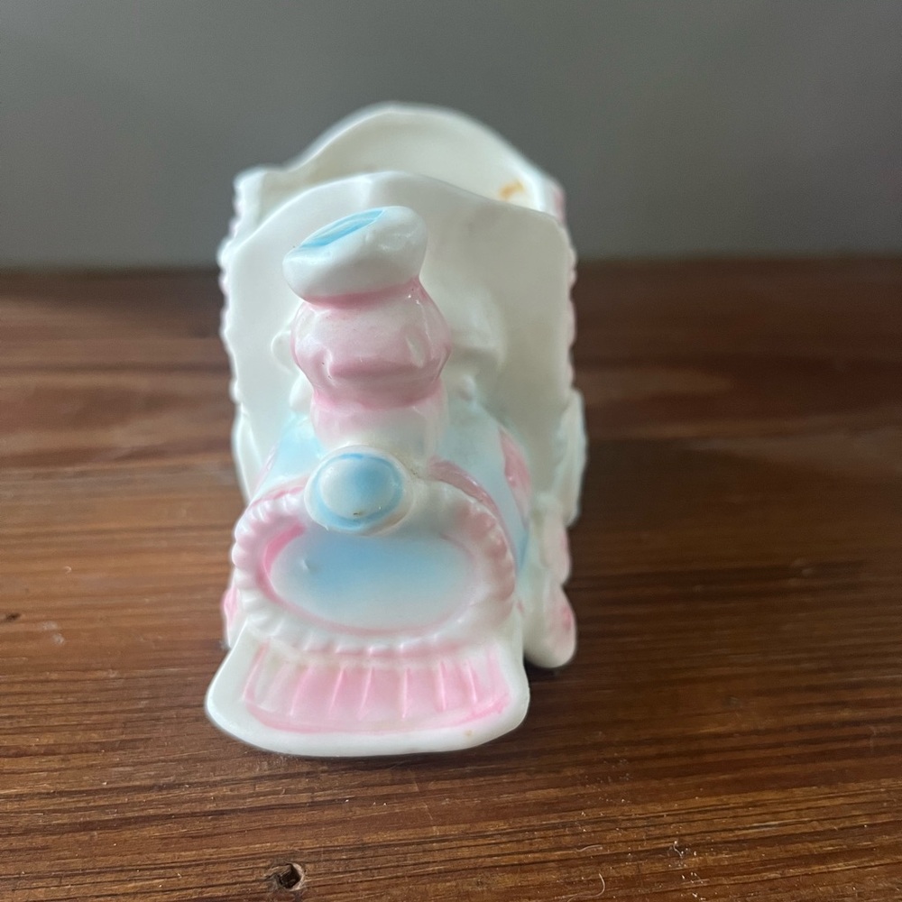 Pastel Train Figurine by Ardco - vintage ceramic - Picture 3 of 6
